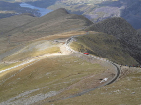 Llanberis Path, Snowdon
MR=576x432pixels 1.9x1.4inches 300ppi
HR=3648x2736p 12x9in 300ppi Snowdon trek May 2010